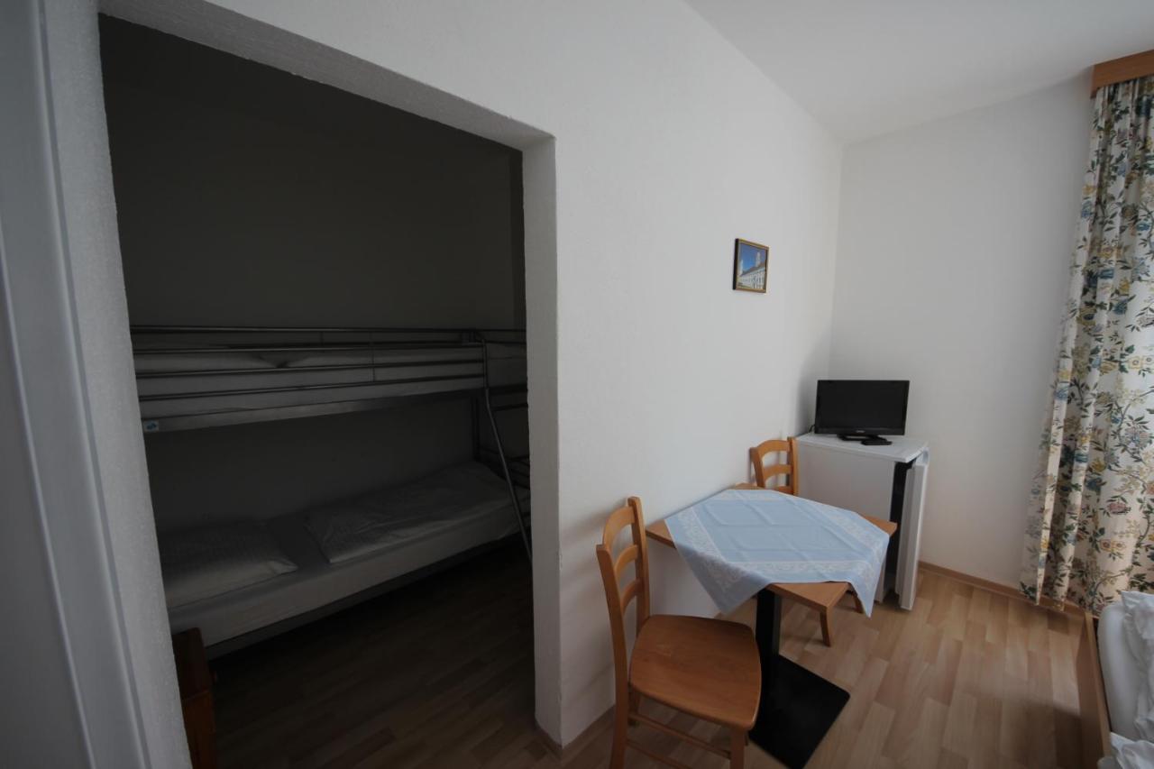 Hotel Kleinmuenchen ลินซ์ ภายนอก รูปภาพ