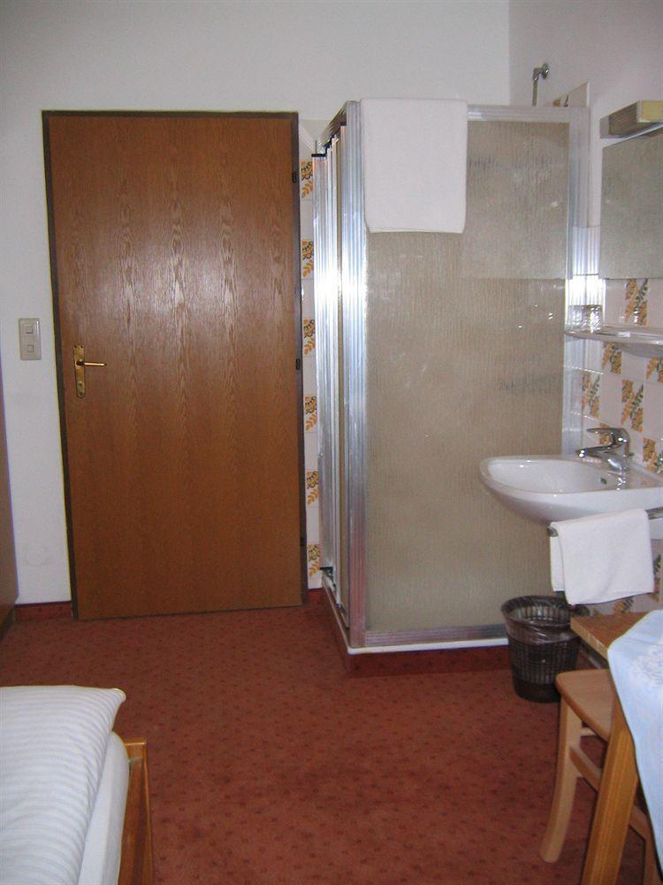 Hotel Kleinmuenchen ลินซ์ ภายนอก รูปภาพ