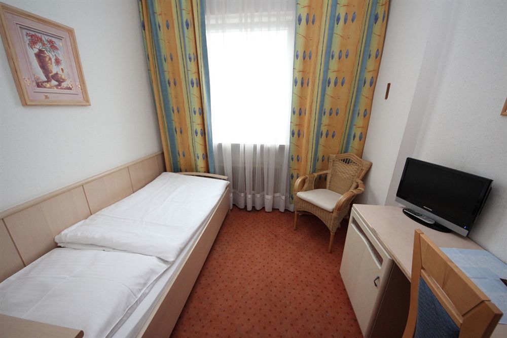 Hotel Kleinmuenchen ลินซ์ ภายนอก รูปภาพ