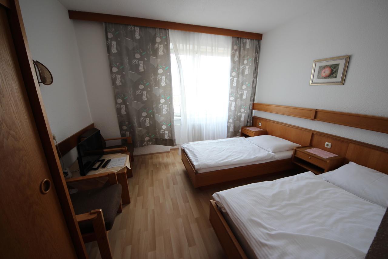 Hotel Kleinmuenchen ลินซ์ ภายนอก รูปภาพ