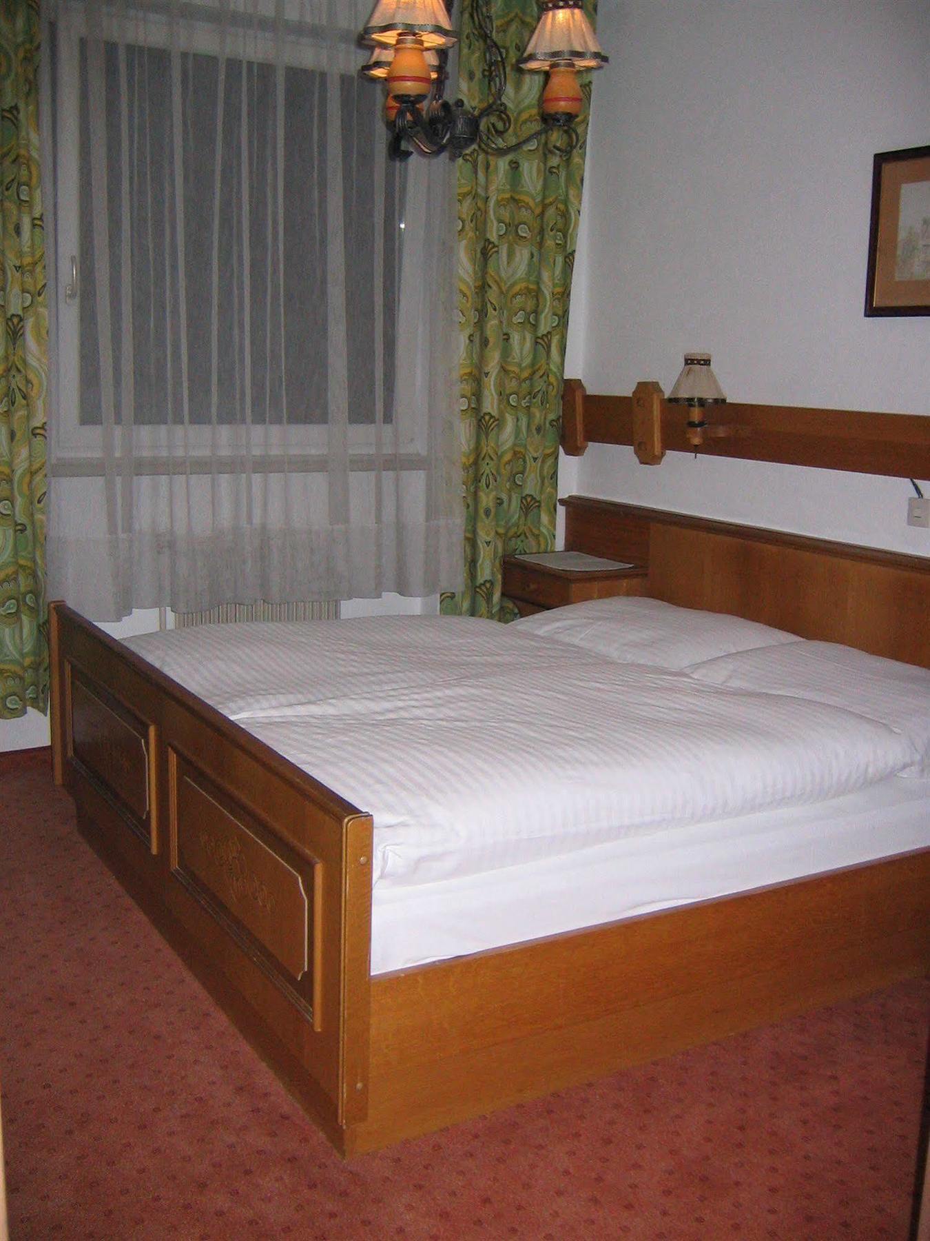 Hotel Kleinmuenchen ลินซ์ ภายนอก รูปภาพ