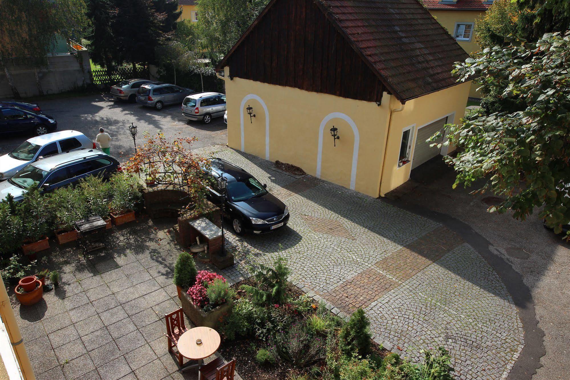 Hotel Kleinmuenchen ลินซ์ ภายนอก รูปภาพ