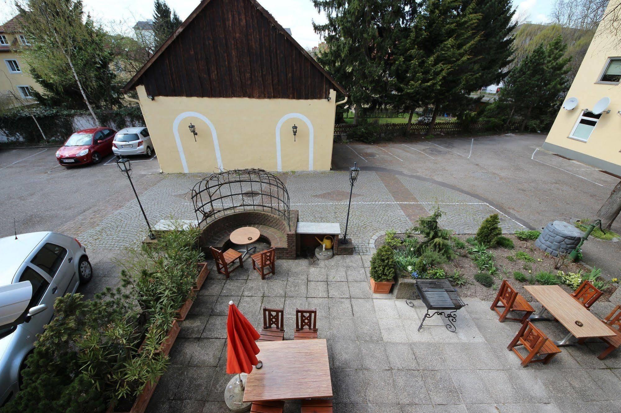 Hotel Kleinmuenchen ลินซ์ ภายนอก รูปภาพ