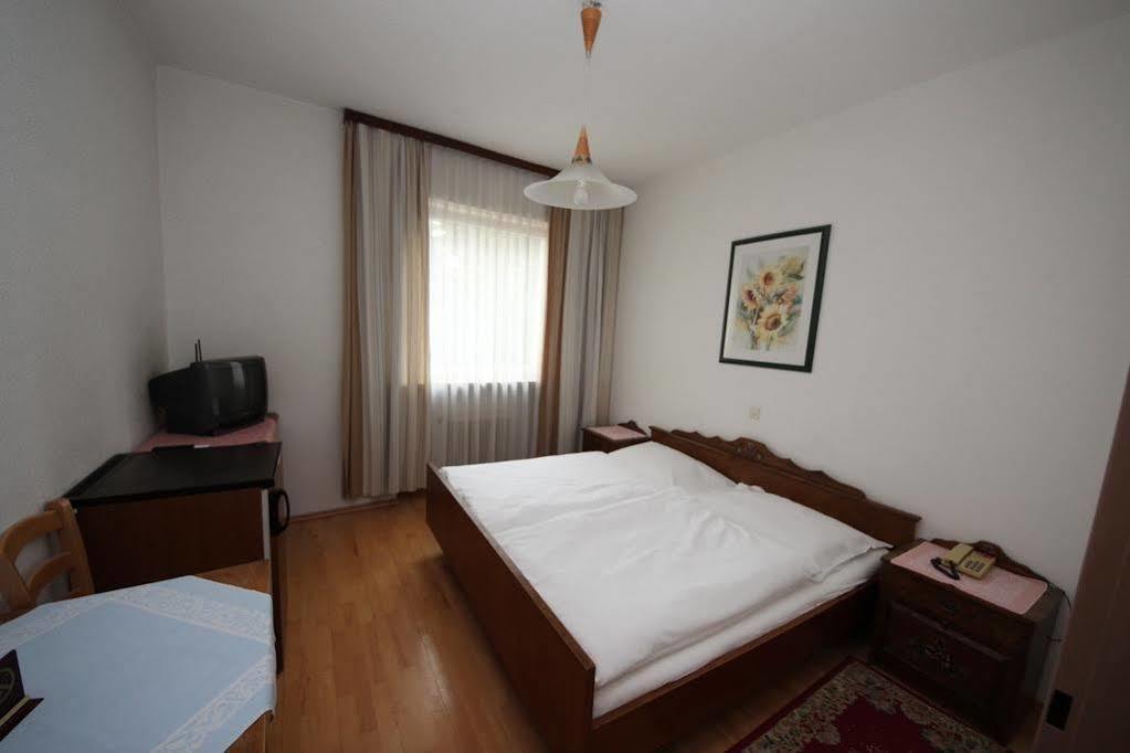Hotel Kleinmuenchen ลินซ์ ภายนอก รูปภาพ